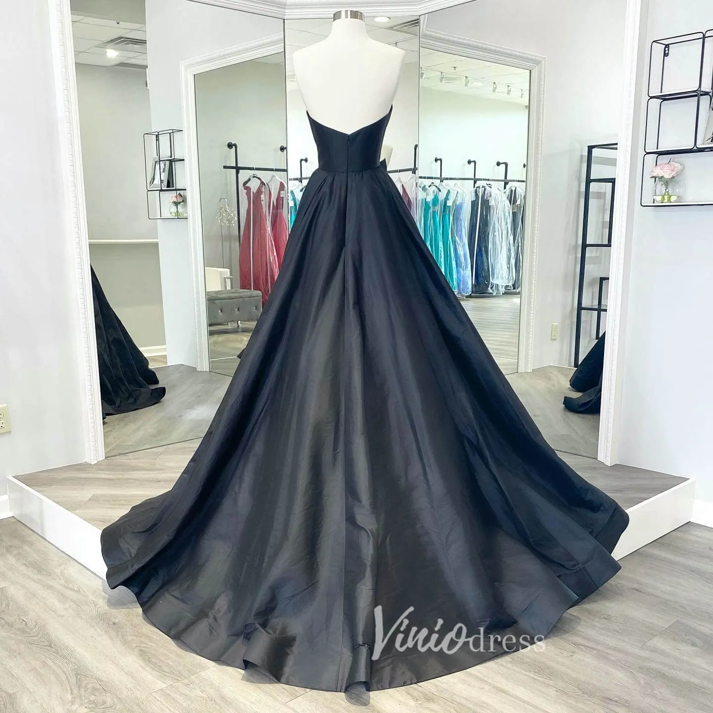 Black Strapless Prom Dresses Plunging V-Neck Evening Dress FD3039