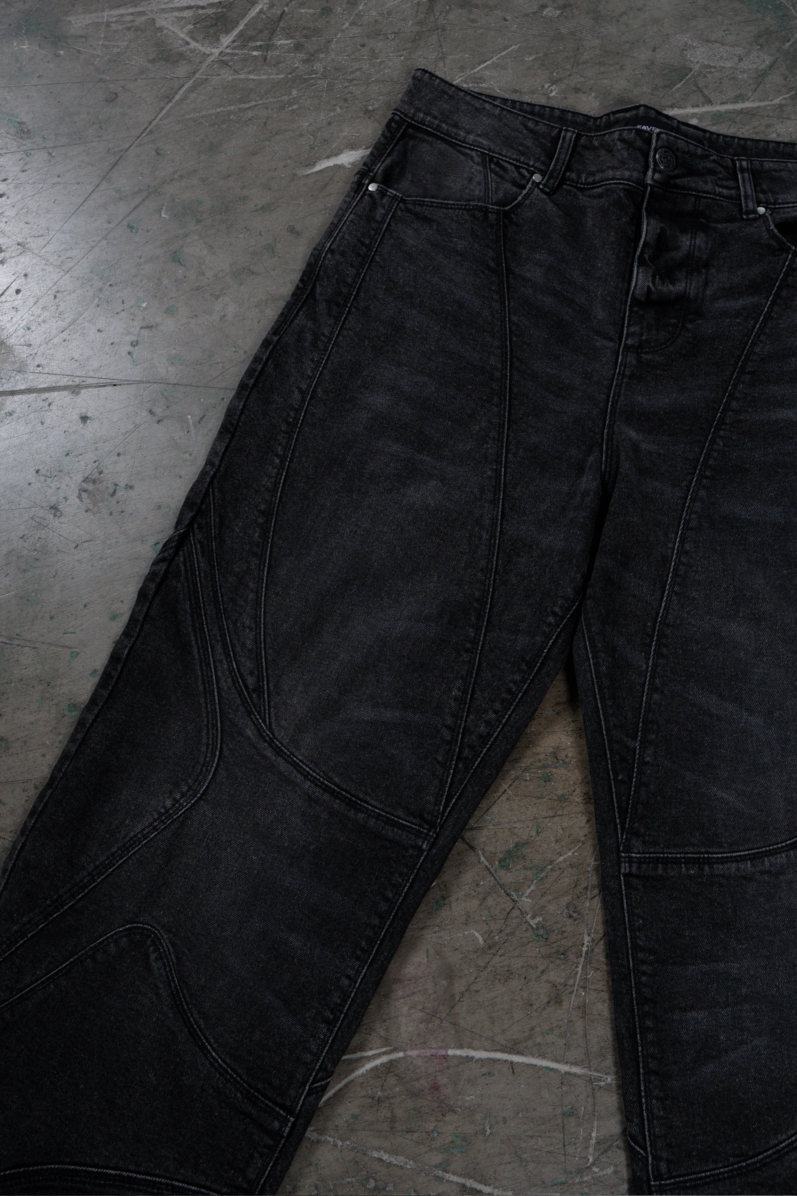 MOTO BLACK WASHED DENIM