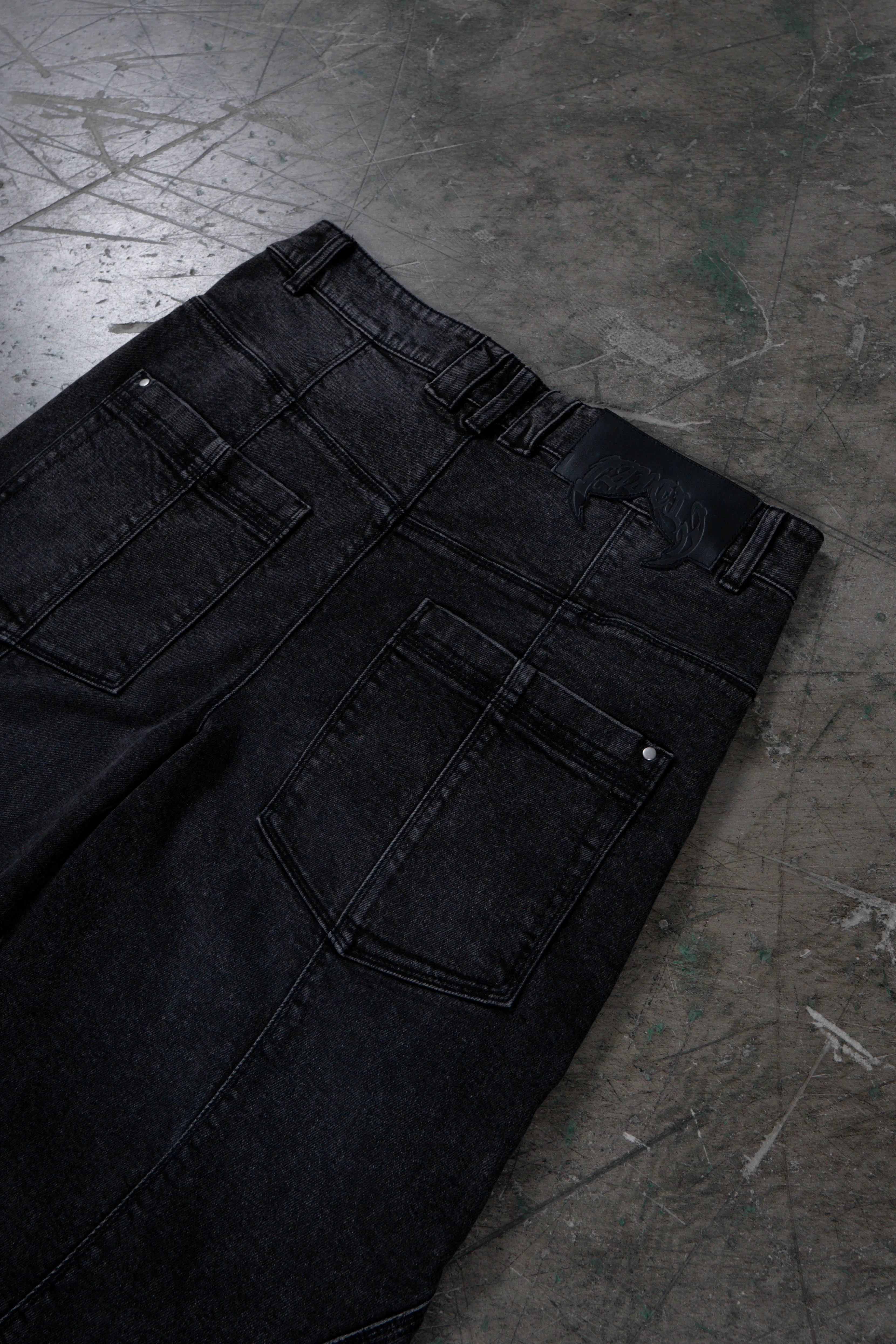 MOTO BLACK WASHED DENIM