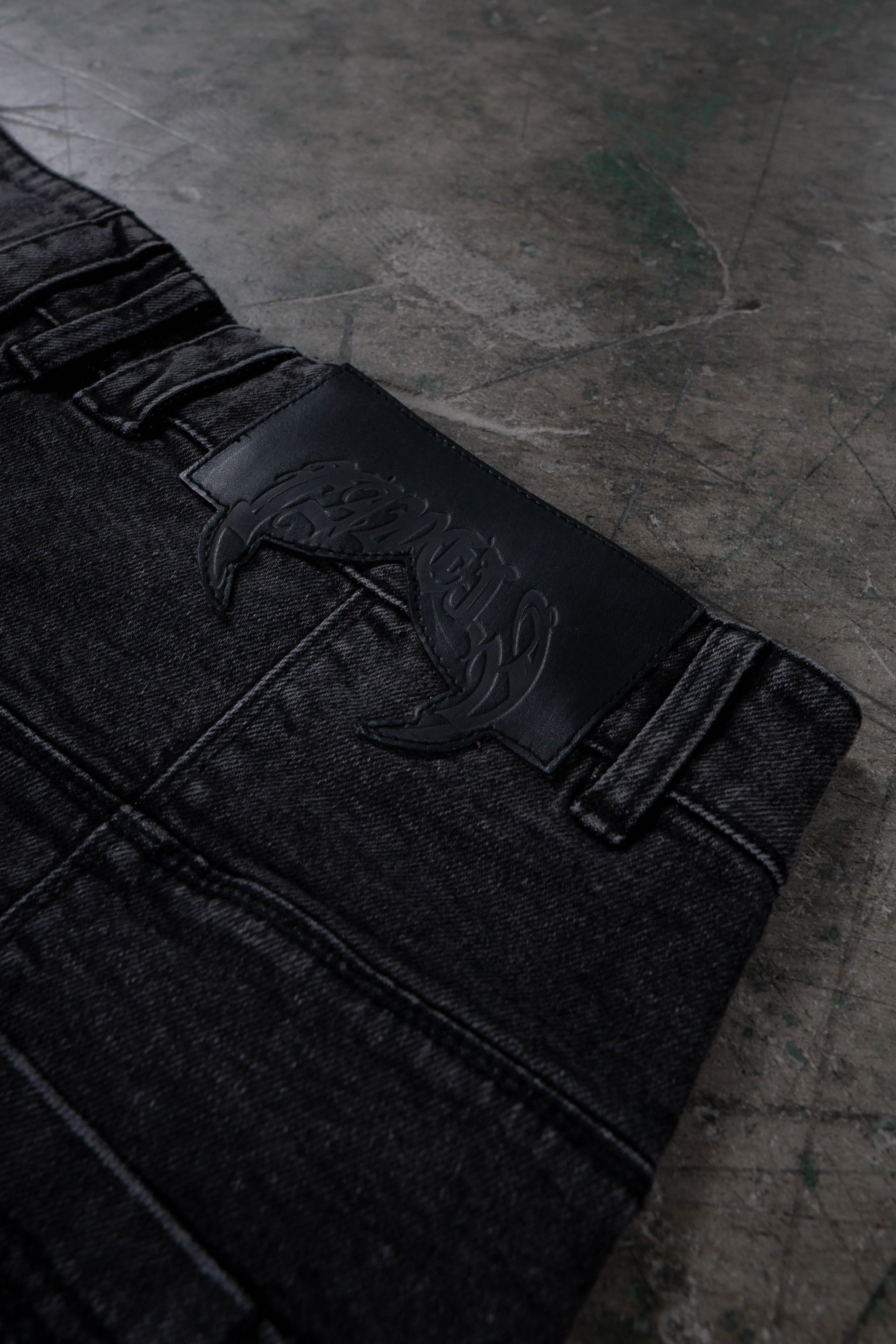 MOTO BLACK WASHED DENIM