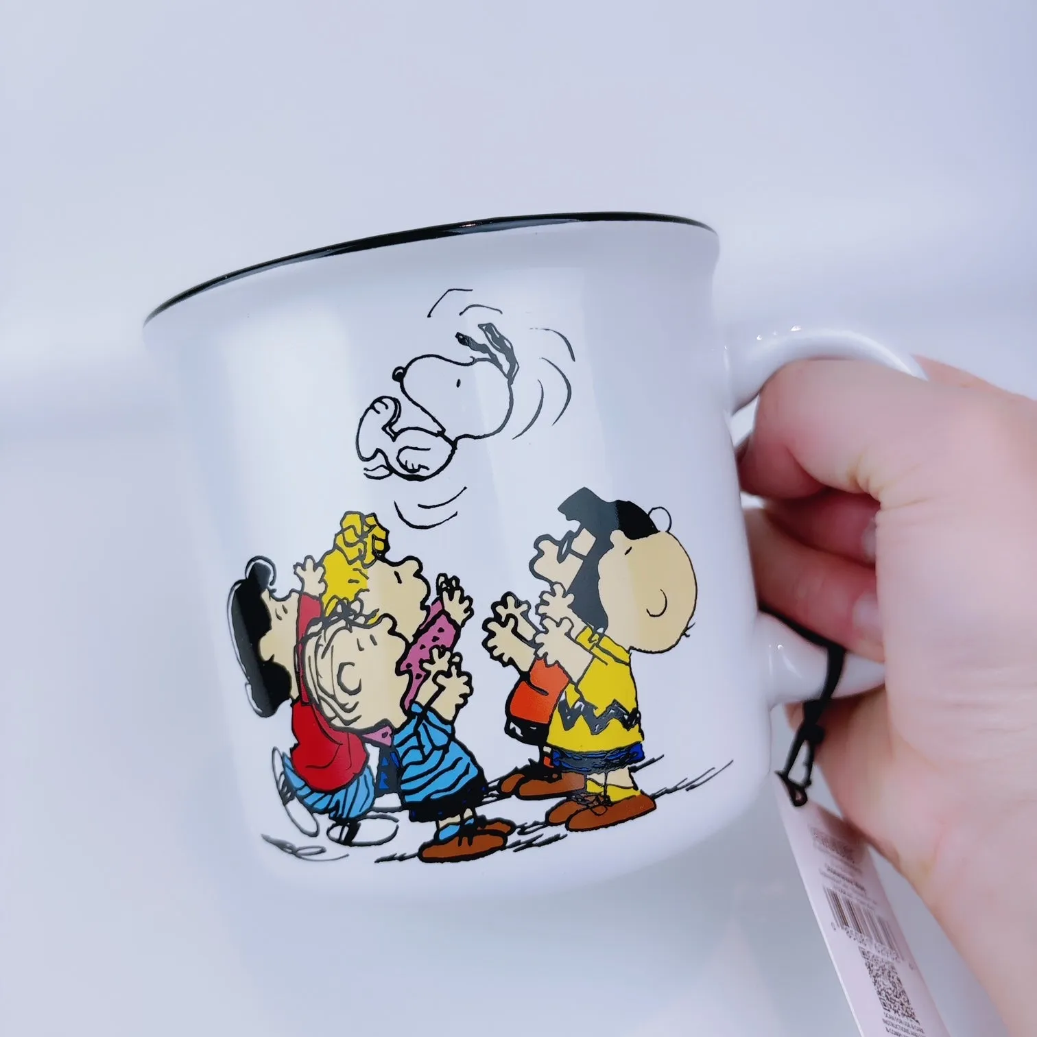 Peanuts Charlie Brown and friends Gathering Together Tossing Snoopy Stoneware Big Coffee Mug Cup 21 oz