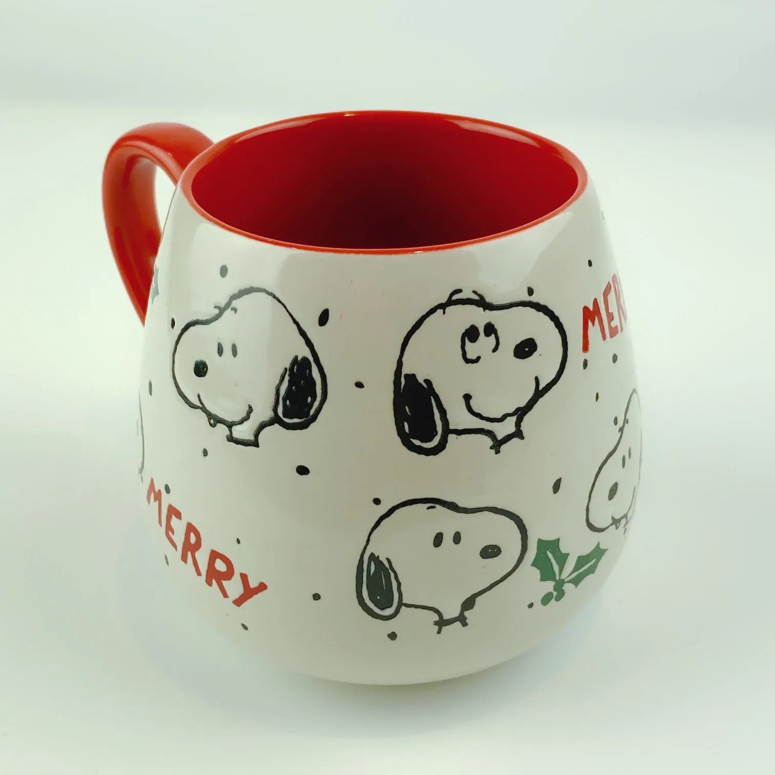 Peanuts Snoopy Ceramic Merry Holly Berry Red Mug 18 oz