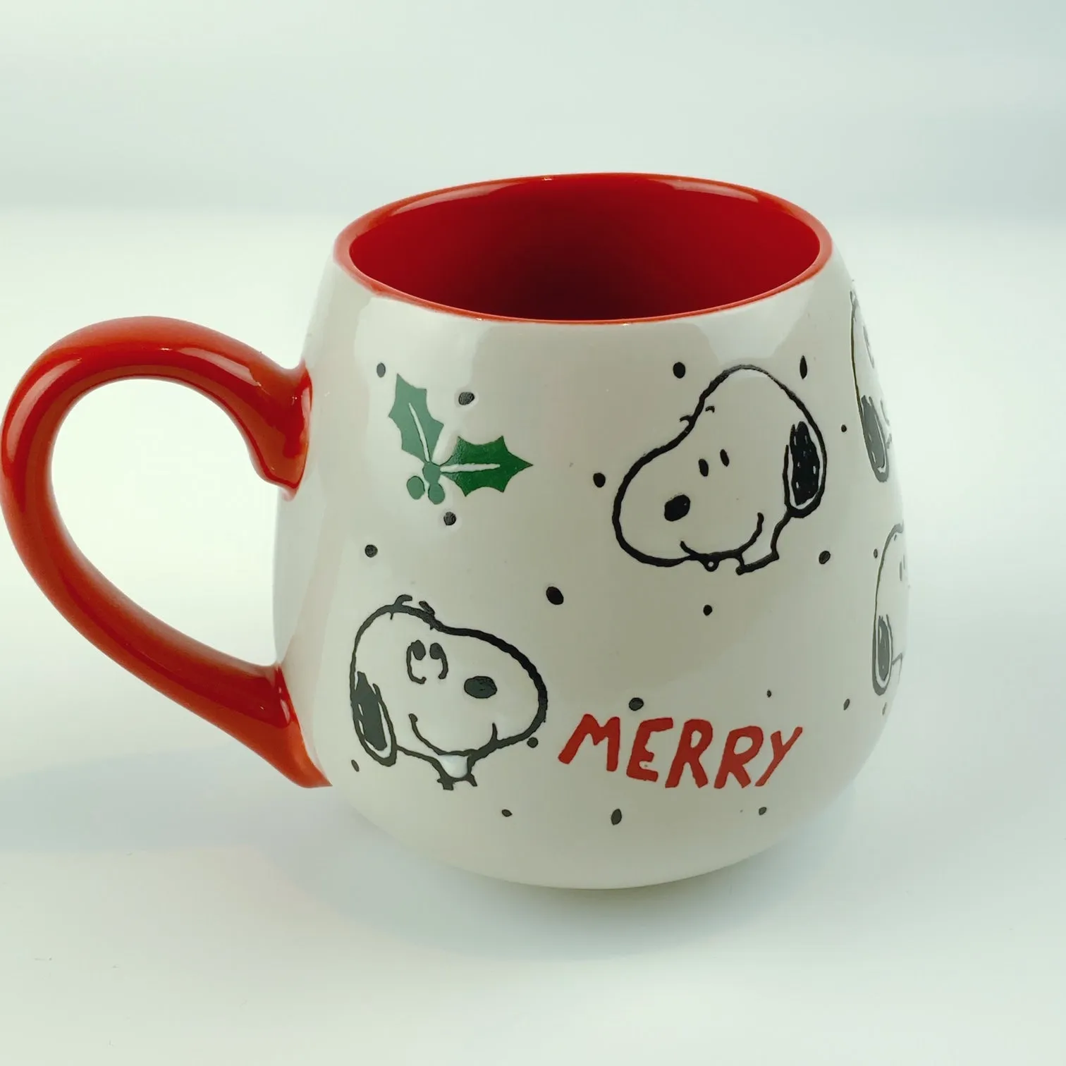 Peanuts Snoopy Ceramic Merry Holly Berry Red Mug 18 oz