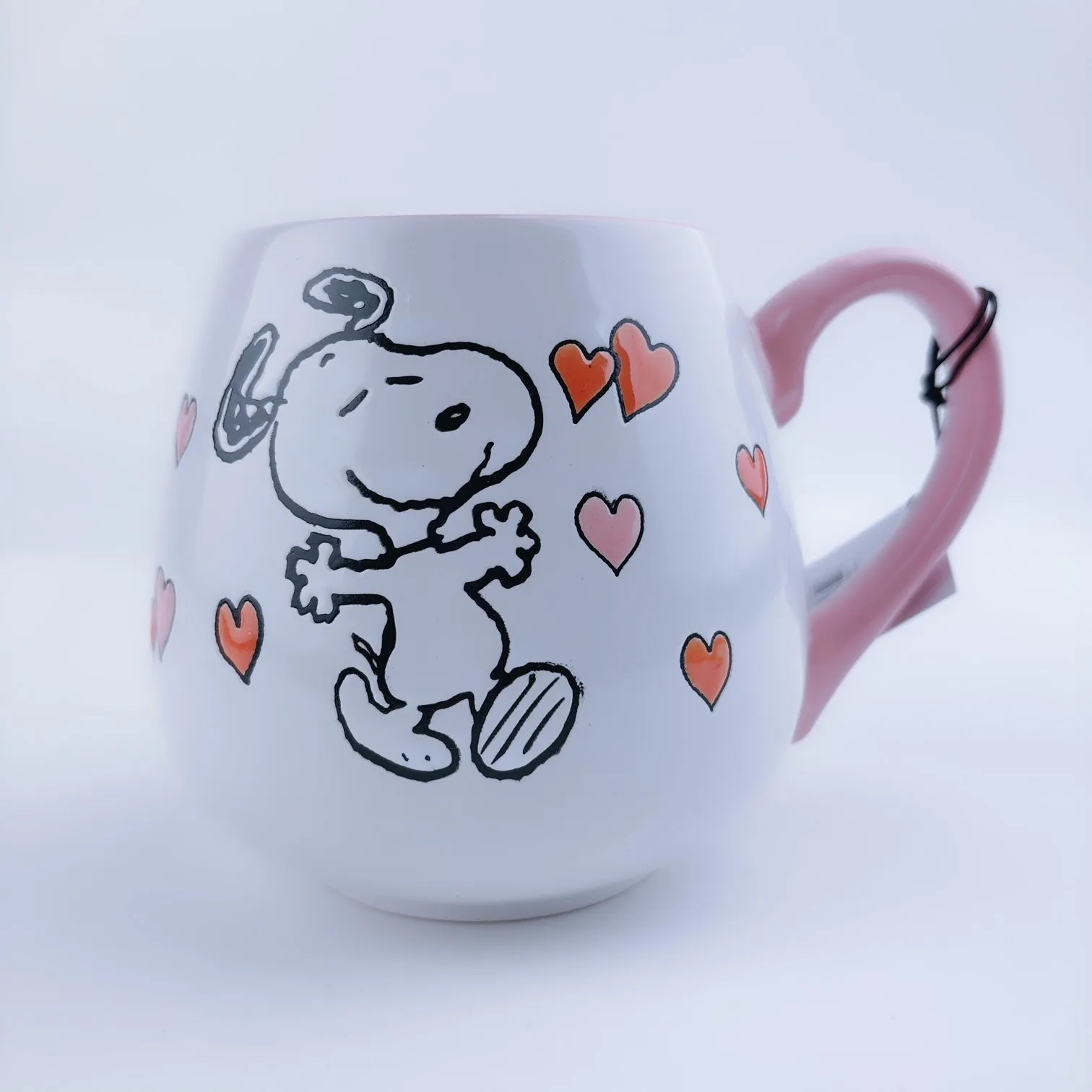 Peanuts Snoopy Dancing Hearts Ceramic Stoneware Pink Mug 20 oz