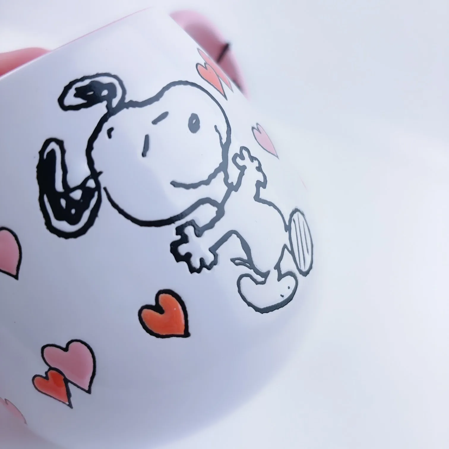 Peanuts Snoopy Dancing Hearts Ceramic Stoneware Pink Mug 20 oz